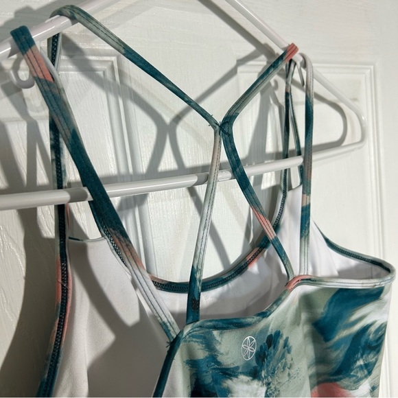Gaiam Woman’s Dragonfly Shine Bra Tank. Size XS. Emerson Print. OM-DRI - Picture 8 of 16